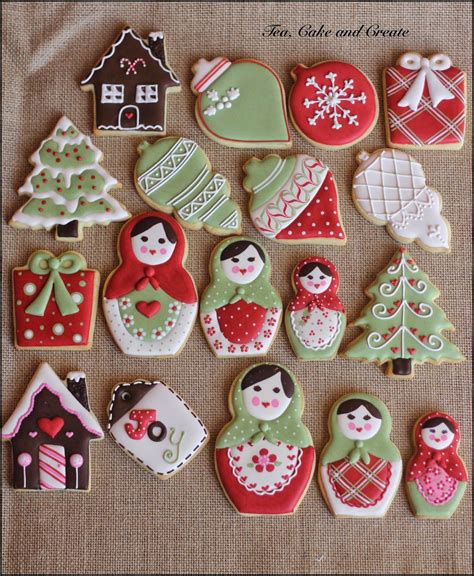 This post may contain affiliate links. Christmas Cookies: Babushka Dolls | Christmas crafts ...