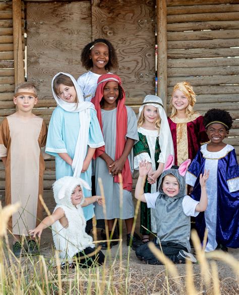 Temp Disc Complete Nativity Dress Up 10 Piece Costume Set La Dress Up Costumes Costumes Dress Up