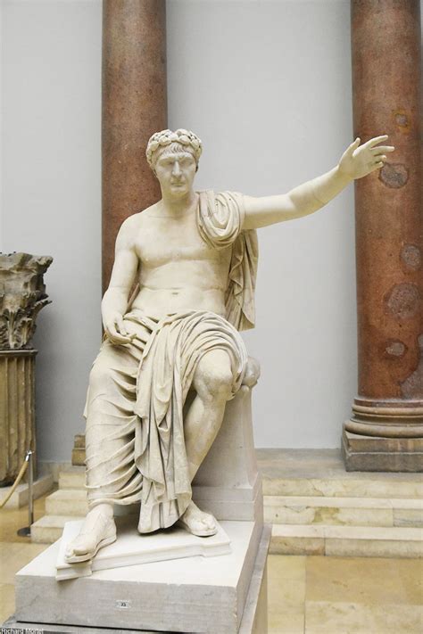 What Ancient Roman Statues Are Actually Supposed To Look Like The