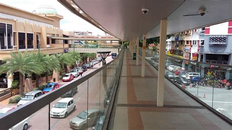 Sunway pyramid expansion (expected completion in 2015). Mohd Faiz bin Abdul Manan: Sunway Piramid Shopping Mall