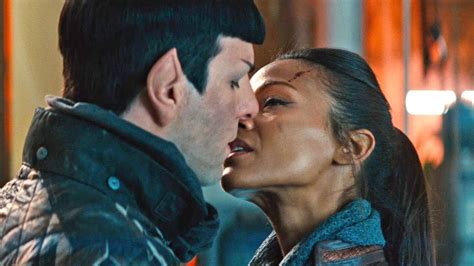 The Relationship Between Spock And Nyota Kissing Scene Star Trek Into