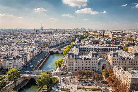Dieser fluss mündet in den ärmelkanal, das ist das meer zwischen frankreich und großbritannien. Sehenswürdigkeiten in Paris - Zwei Stadtspaziergänge