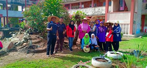 Satellite kampung bukit kuching map (johor / malaysia). PPKI SMKPP: Bengkel Pertanian Bandar Anjuran PPKI SMK ...