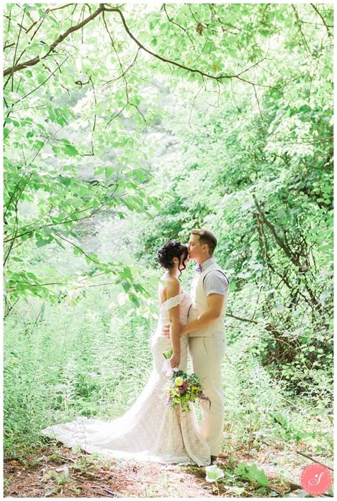 Bride And Groom Portraits A Nature Inspired Wedding At Kortright In