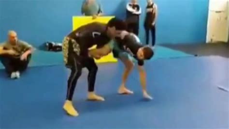 Counter Takedown Leg Scissors Grappling Youtube