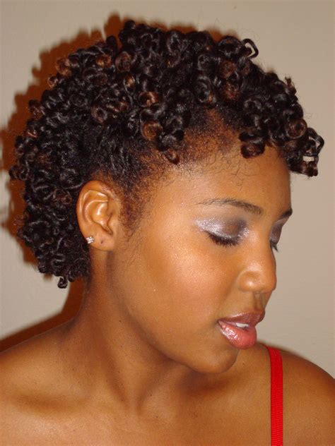 Try this bun without pins or bands, just a band will do the trick for you. Holiday Natural Hair Styles | Natural Hair Rules!!!
