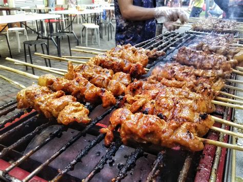 8 Tempat Wisata Kuliner Babi Hits Di Bandung
