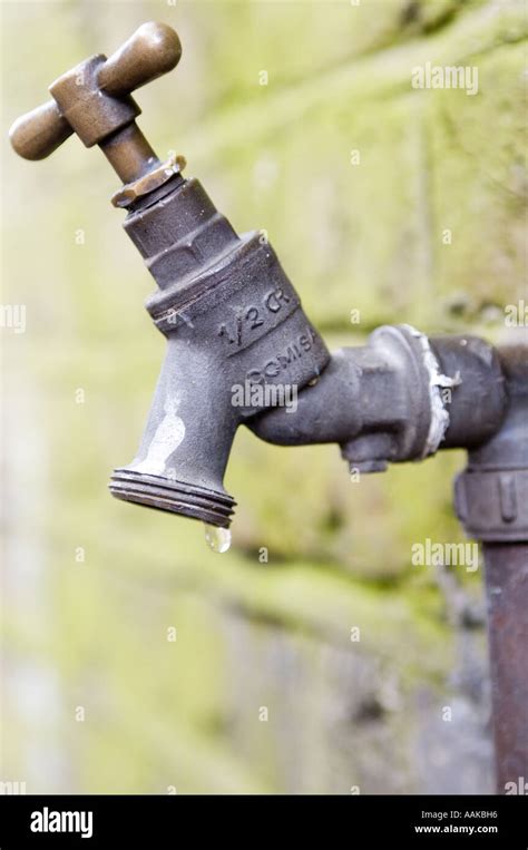 Hose Pipe Ban Wastage Europe Hi Res Stock Photography And Images Alamy