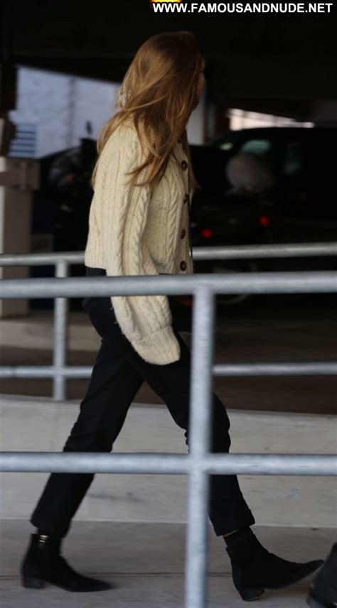 Elizabeth Olsen Lax Airport Lax Airport Celebrity Beautiful Babe Posing Hot Paparazzi Angel Lax