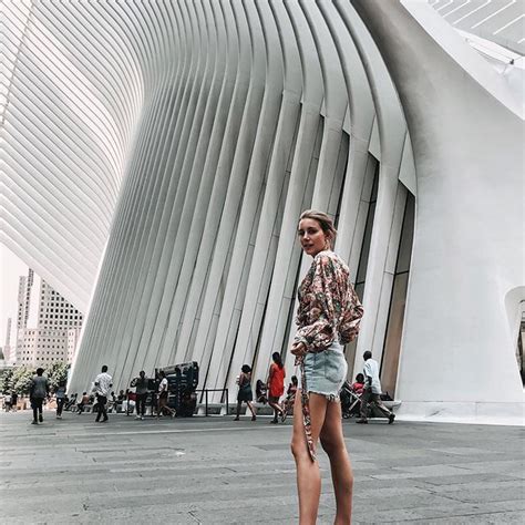 New York Streetstyle Sommer Outfit Inspiration Shorts