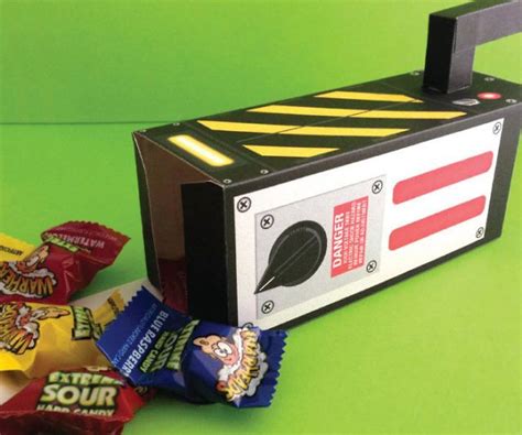This is a diy ghost box like the ovilus ghost hunting device.while i don't believe in ghosts, i do think ghost hunting gear is fascinating. DIY Ghostbusters Party Favor Box | Ghostbusters party, Tween party games, Party favor boxes
