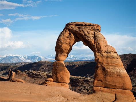 The Mighty 5: The Ultimate Travel Guide to Utah's National Parks