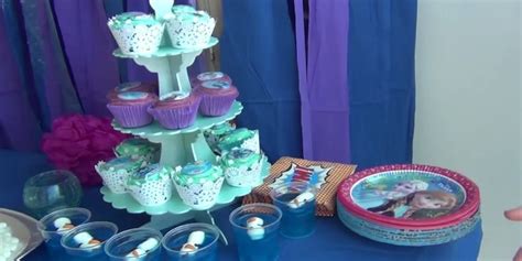 How To Throw The Best Frozen Themed Birthday Party Without Spending A