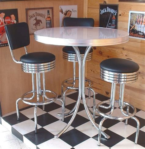 A bigger table can make the space quadrangular dinner table sets are the most popular types of dining table sets available. American 50s Style Diner Tables | TO21 Retro Bar Table ...