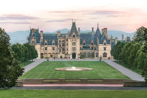 Locals Guide To Visiting The Biltmore Estate The Asheville Bed