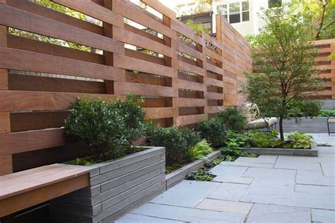 Stunning Privacy Fence Line Landscaping Ideas Backyard Fences Modern