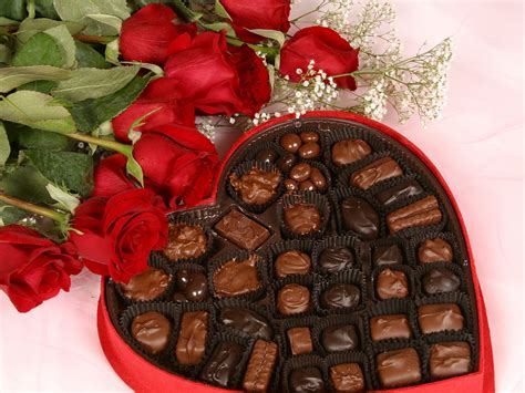 Heart Shaped Box Of Chocolates Chocolate Wallpaper