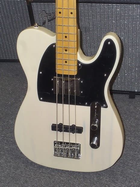 Squier Vintage Modified Telecaster Bass Special Reverb
