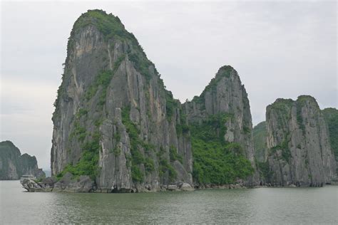 Vịnh Hạ Long (Ha Long Bay) | Ha long bay, Ha long, Vịnh hạ long