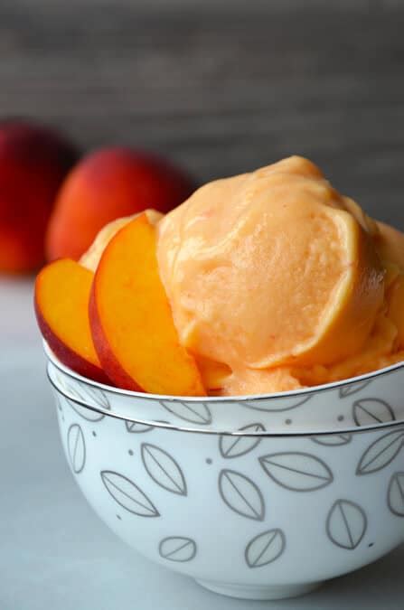 Peach Frozen Yogurt ของหวานทำงายๆ แถมดตอสขภาพ 100 เปอรเซนต