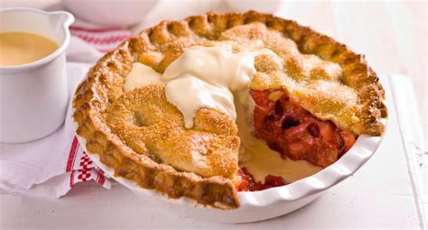Double Crusted Apple And Rhubarb Pie Recipe Thats Life Magazine