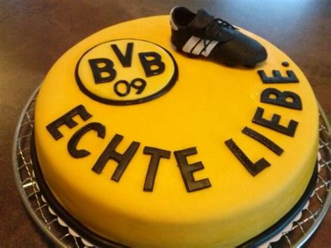 Mit den besten fans der welt im schönsten stadion der welt. Pin von Steffi S. auf Motivtorten | Bvb torte, Fußball ...