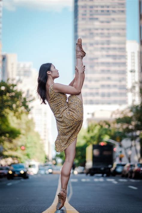 Street Ballet Photographer Captures Ballet Dancers Leaping All Over