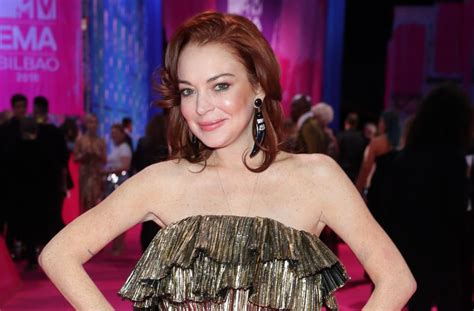 Lindsay Lohan S Nude Instagram Throwback Prompts Backlash Over Her
