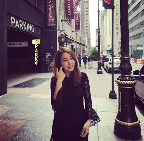 Lee Min Jung The Streets Are Her Runway Hancinema The Korean