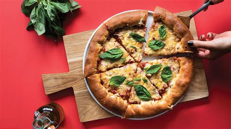 Vegan Stuffed Crust Pizza Recipe Vegan Food Living