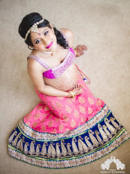 An Indian Maternity Photo Shoot With Glitters Bridal Jewellery And Henna Tattoos — Quartz India