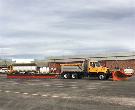 Pin By Jonathan Struebing On Snow Plows Snow Plow Vehicles Trucks