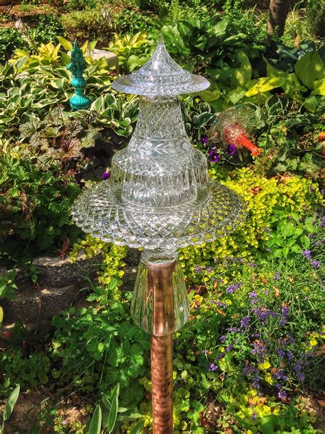 Glass Pagoda From Repurposed Glass Garden Art Projects Garden Totems