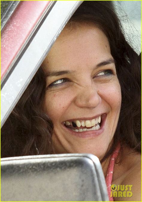 Katie Holmes Is Missing Some Teeth For Her New Movie Photo 3432994