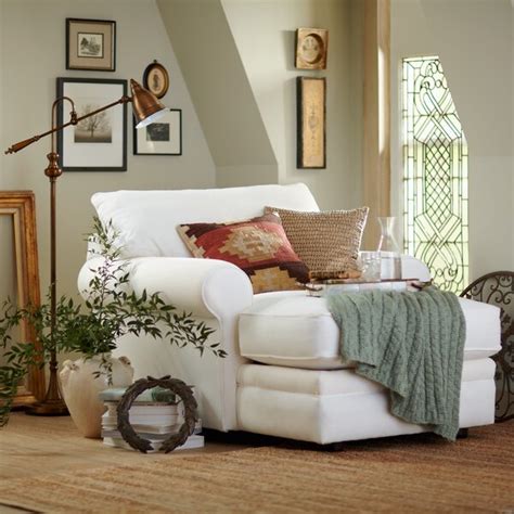 The apartment was of a perfect size with a well equipped kitchen, the living and dining areas were very comfortable. Birch Lane Newton Chaise | Birch Lane