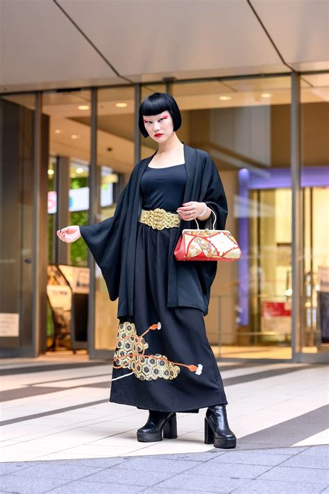 The Best Street Style At Tokyo Fashion Week Spring 2022 Vogue