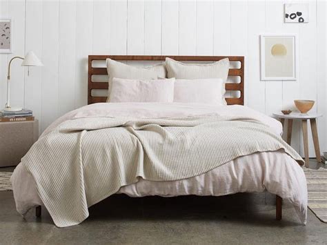 If you do choose to wash other items with sheets, make sure they are lightweight and similar in color. The best and most comfortable linen sheets you can buy ...
