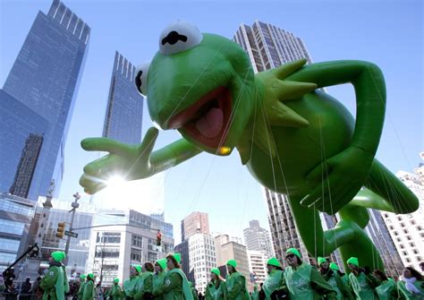 Kermit The Frog 2nd Version The New Macys Parade Wikia Fandom