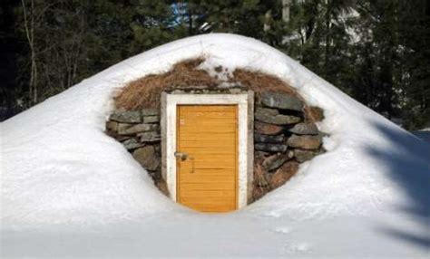 What should the humidity level be in a root cellar? How to Store Fresh Vegetables and Fruits for Months ...
