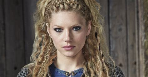 Sexy Lagertha From The Vikings Shows Off Her Kickboxing Skills Video