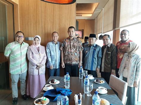Menteri besar perlis, pejabat menteri besar perlis, aras 3, kompleks dewan undangan negeri persiaran wawasan, 01000 kangar, perlis. Menjalin Kerjasama, Gubernur Sulbar Bertemu Menteri Besar ...