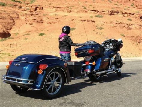Get yourself a new road dog trailer! Who Really Pulls Tow Behind Motorcycle Trailers ...