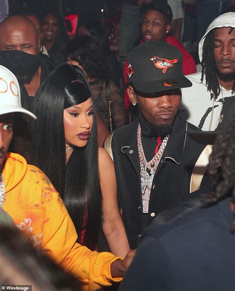 Cardi B Confirms Shes Back Together With Her Husband Offset One Month