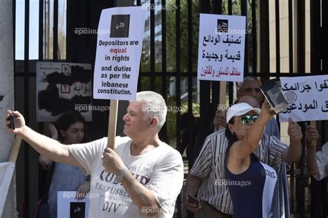 11555418 Bank Customers Protest In Lebanon After Savings