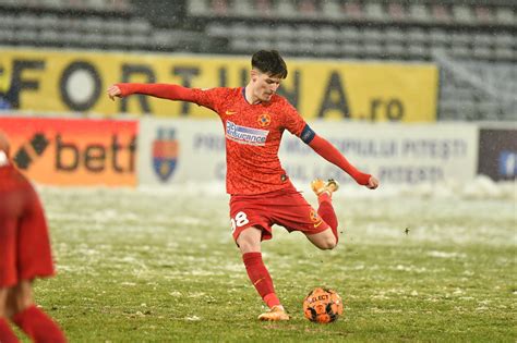Sursa digi sport 2 ! Dennis Man transferat la Parma pentru o suma record in ...