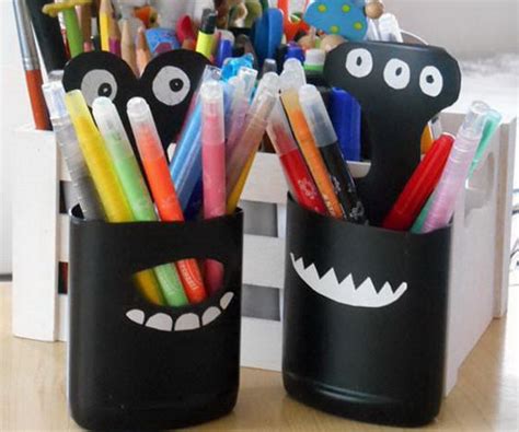 DIY Plastic Bottle Pencil Holder - Hative