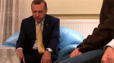 Erdoğan Şehit Savcı Kiraz İçin Kur An ı Kerim Okudu Son Dakika