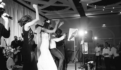 Top Signs For The Perfect Dance Band For Hire