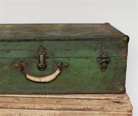 Rustic Antique Green Trunk Metal Over Wood Vintage Luggage Cajas