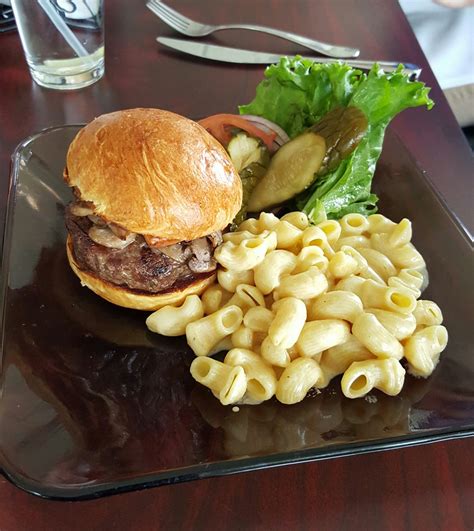 Roast the mushrooms at 400 degrees f until tender, about 15 to 20 minutes. How To Make The Mushroom Cheddar Burger — Recipe - Schweid ...